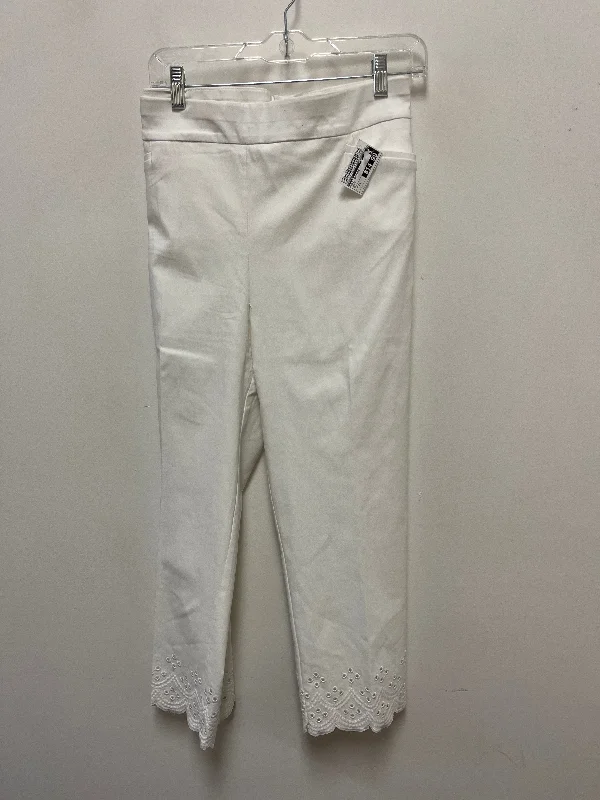 Adjustable waist pants for custom fit ease -Pants Cropped By Chicos In White, Size: 20