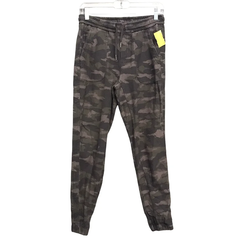 Camouflage cargo pants for hunting trip needs -Pants Joggers By Athleta In Camouflage Print, Size:Xs