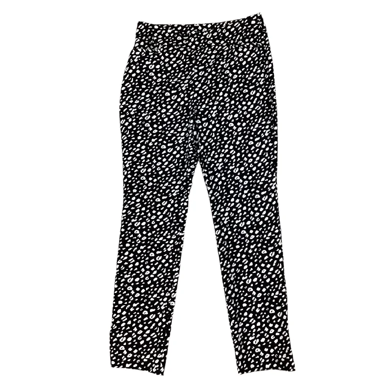 Stretch twill pants for flexible office comfort -Pants Cropped By Chicos In Black & White, Size: 0