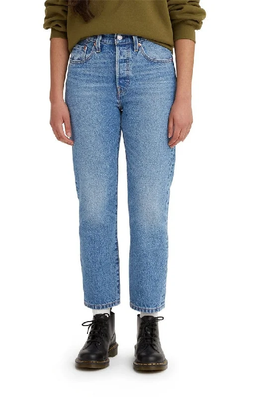 Straight Jeans for Classic Style -Levi's 501 CROP