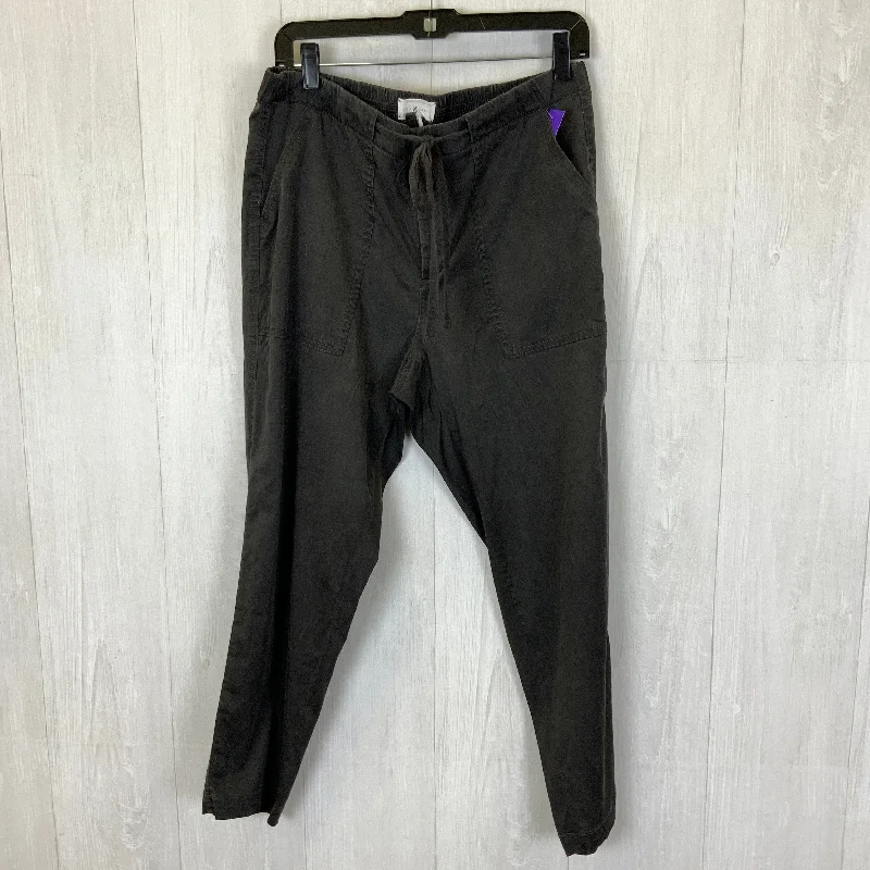 Casual twill pants for easygoing daily outfits -Pants Cropped By Lou And Grey In Grey, Size: M