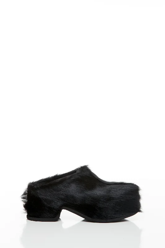 Mini Shorts Jeans for Youthful -Dries Van Noten Fur Clogs in Black