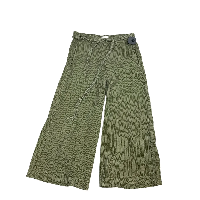 Durable cargo pants for outdoor hiking adventures -Pants Cropped By Anthropologie In Green, Size: Xs