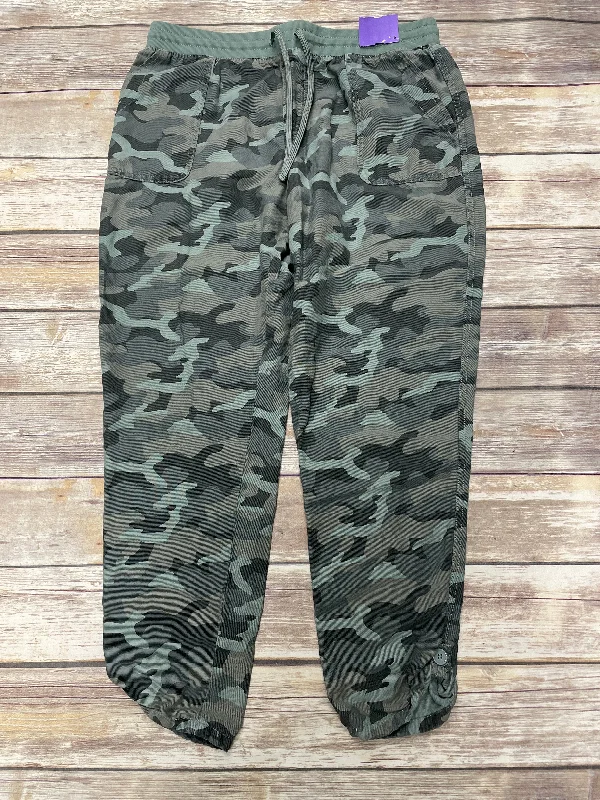 Reinforced knee pants for tough outdoor tasks -Pants Other By Maurices In Camouflage Print, Size: L