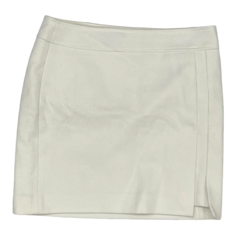 Trendy midi skirts for modern fashionistas -Skirt Mini & Short By White House Black Market In Cream, Size:8