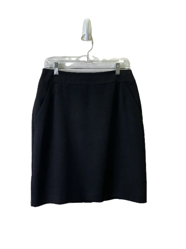 Casual cotton skirts for laid-back days -Skirt Mini & Short By Villager By Liz Claiborne In Black, Size: 8