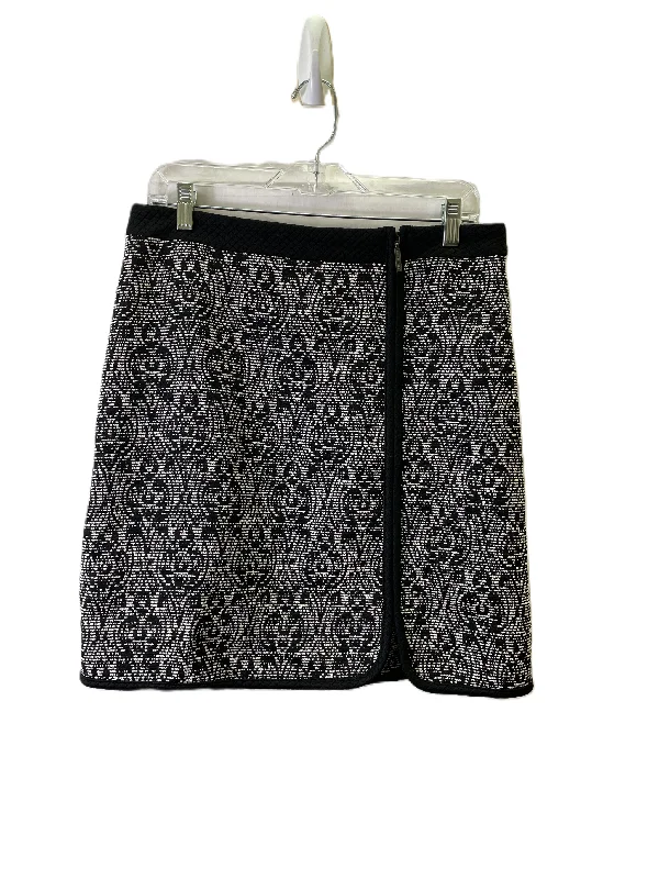 Luxury skirts with intricate embroidery accents -Skirt Mini & Short By John Meyer In Black & White, Size: 6