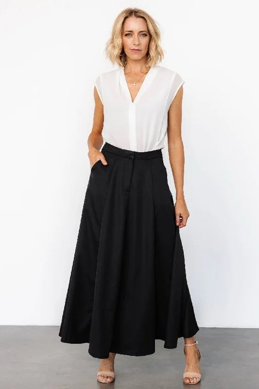 Classic skirts with subtle texture weave -Shaylyn Maxi Skirt | Black