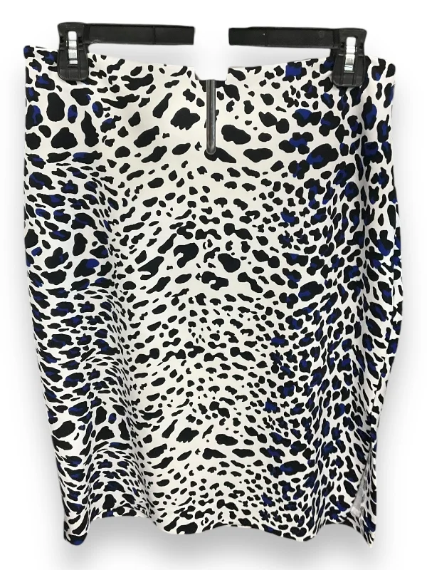 Stretchy mini skirts for flexible movement -Skirt Midi By Clothes Mentor In Black & White, Size: M