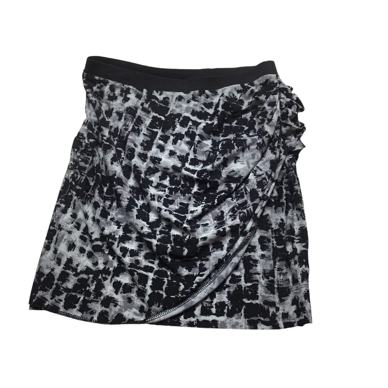 A-line skirts for classic wardrobe essentials -Skirt Mini & Short By Bcbg In Black & Grey, Size: Xs