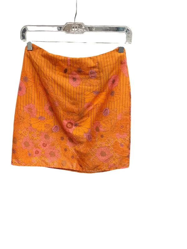 Wrap skirts for easy adjustable fit -Skirt Mini & Short By Shein In Orange, Size: S