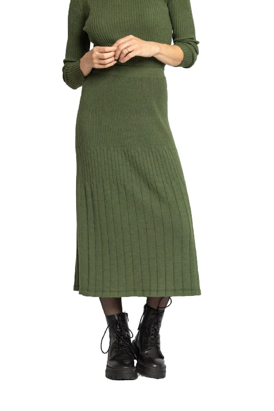 Polyester Short Skirts for Durable -Solid Skirt In Green