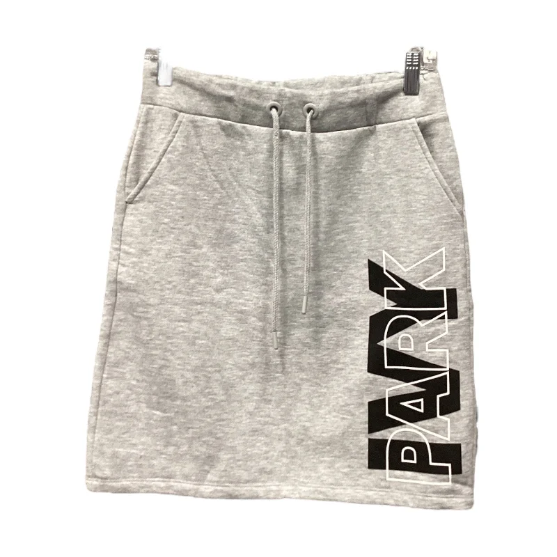 Cute mini skirts for fun party nights -Skirt Designer By Ivy Park In Grey, Size: S