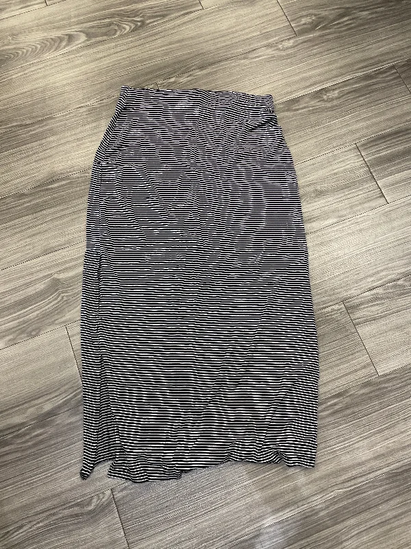 Affordable denim skirts for everyday cool -Skirt Maxi By Old Navy In Striped Pattern, Size: L