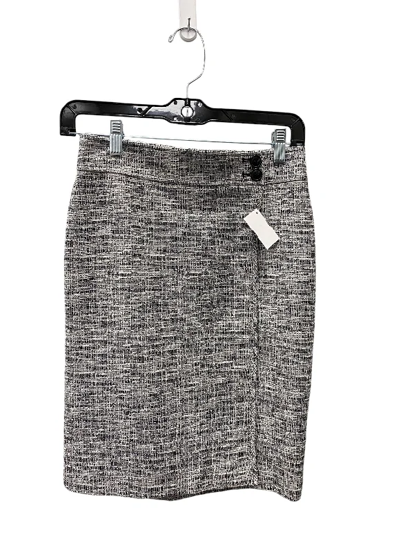 Flowy chiffon skirts for romantic summer days -SKIRT MINI & SHORT ANN TAYLOR in GREY, Size: 2